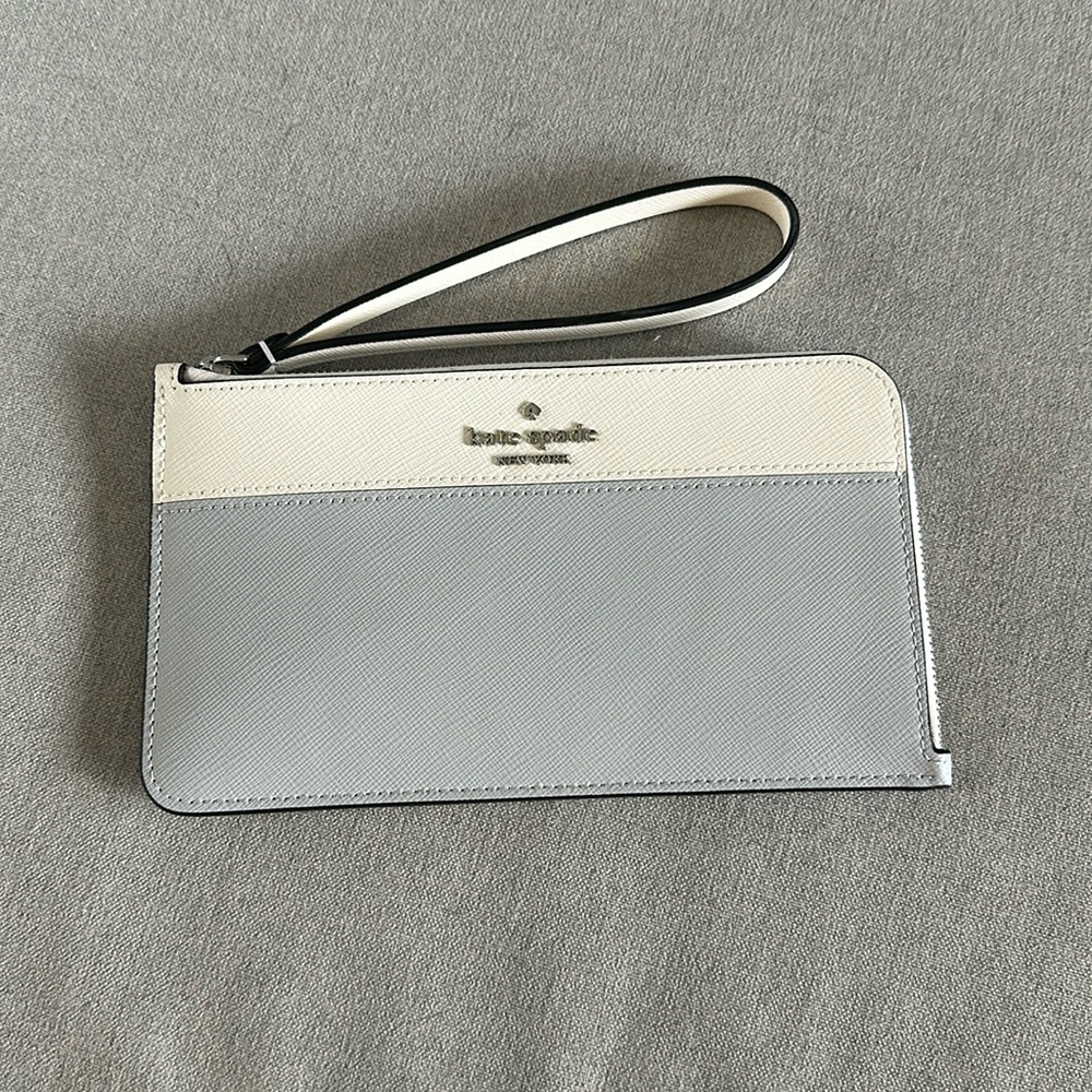 NWT Kate spade wristlet